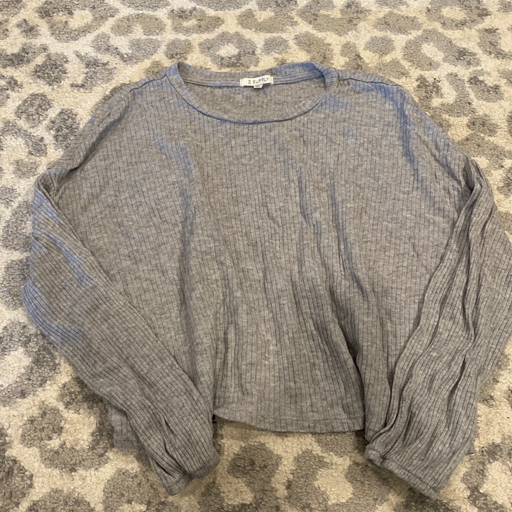 Cropped Z Supply long sleeve shirt